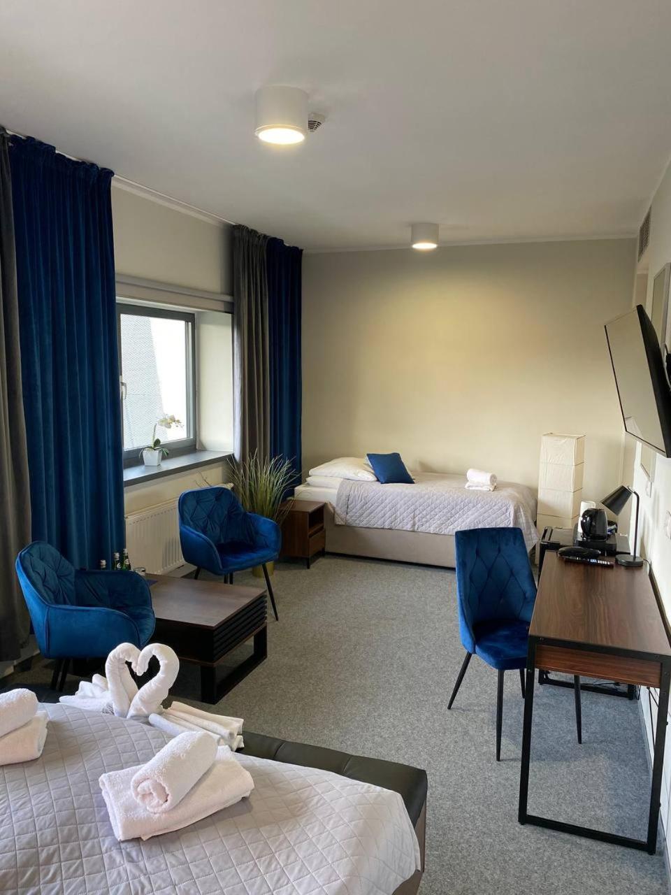 Aqua-Zdroj Hotel Walbrzych Ngoại thất bức ảnh