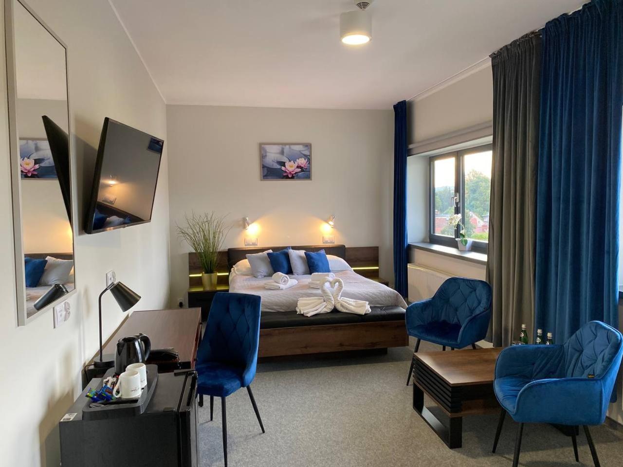 Aqua-Zdroj Hotel Walbrzych Ngoại thất bức ảnh