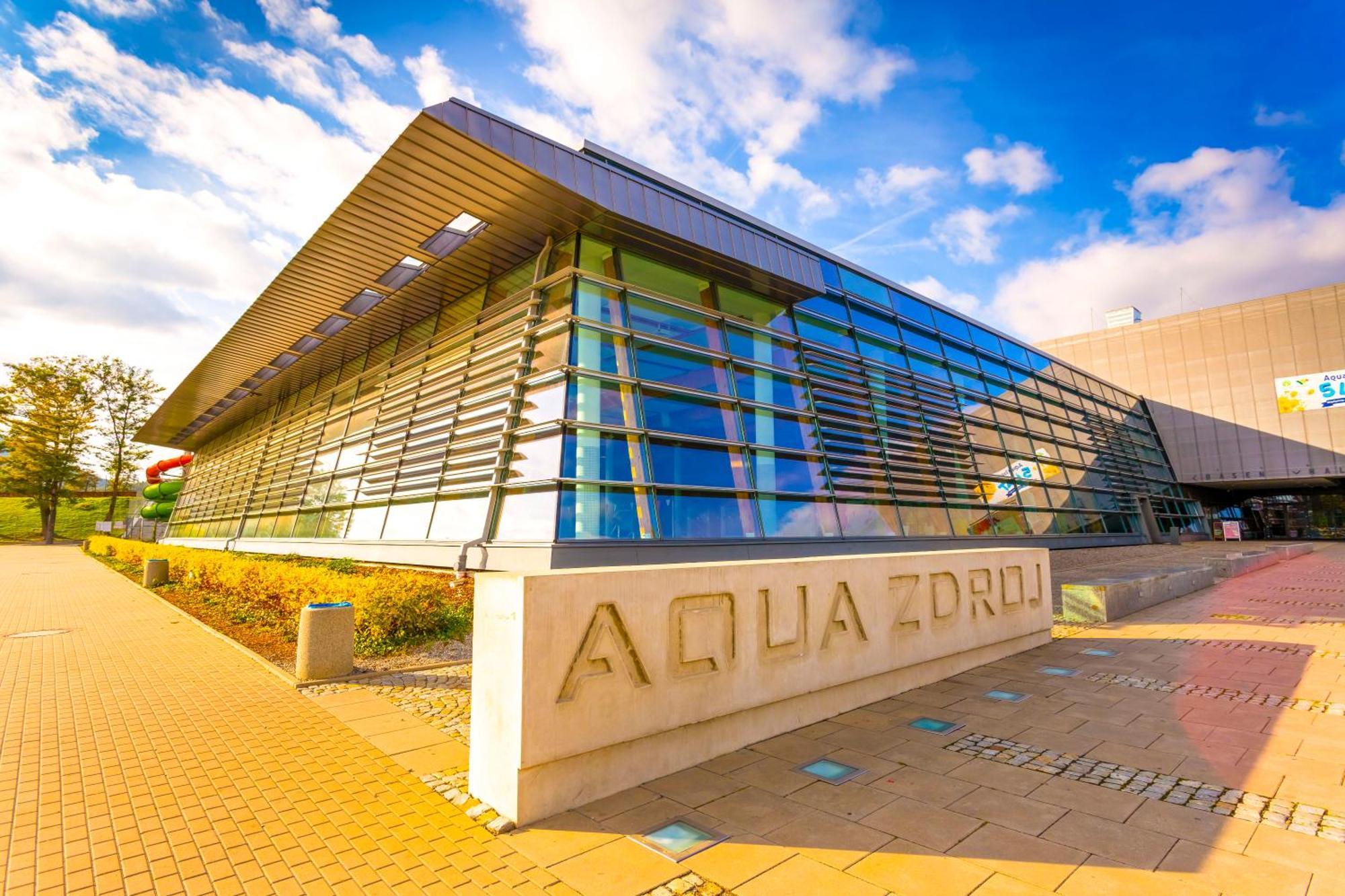 Aqua-Zdroj Hotel Walbrzych Ngoại thất bức ảnh